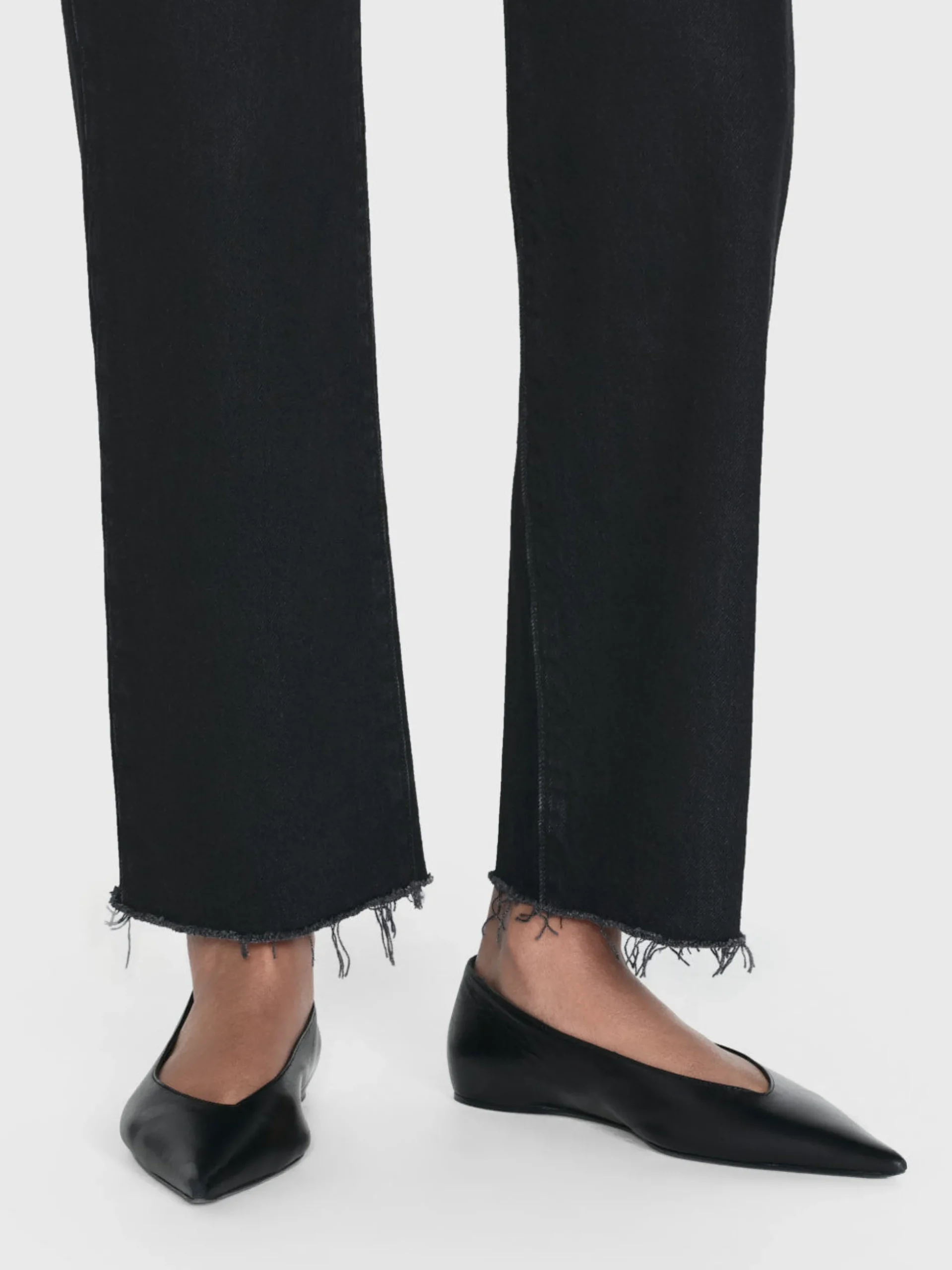 Le Jane Crop Raw Fray in Black