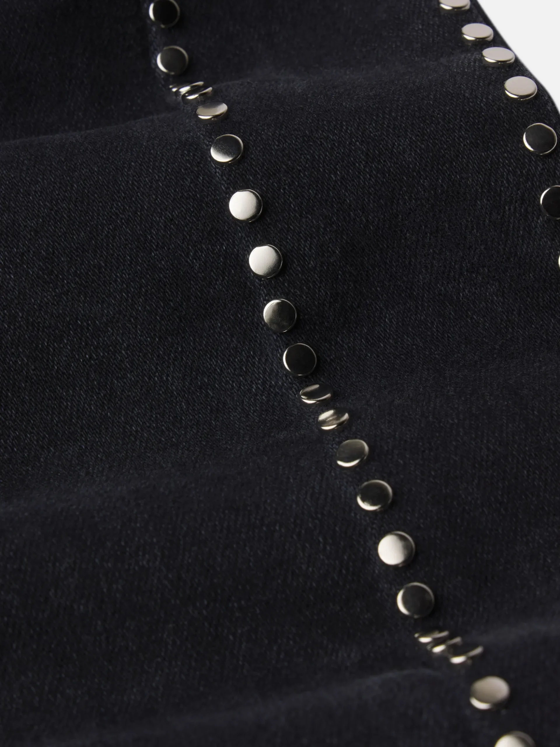 Le Sleek Straight Studded in Astronaut