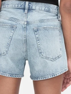 Le Super High Short in Rhode