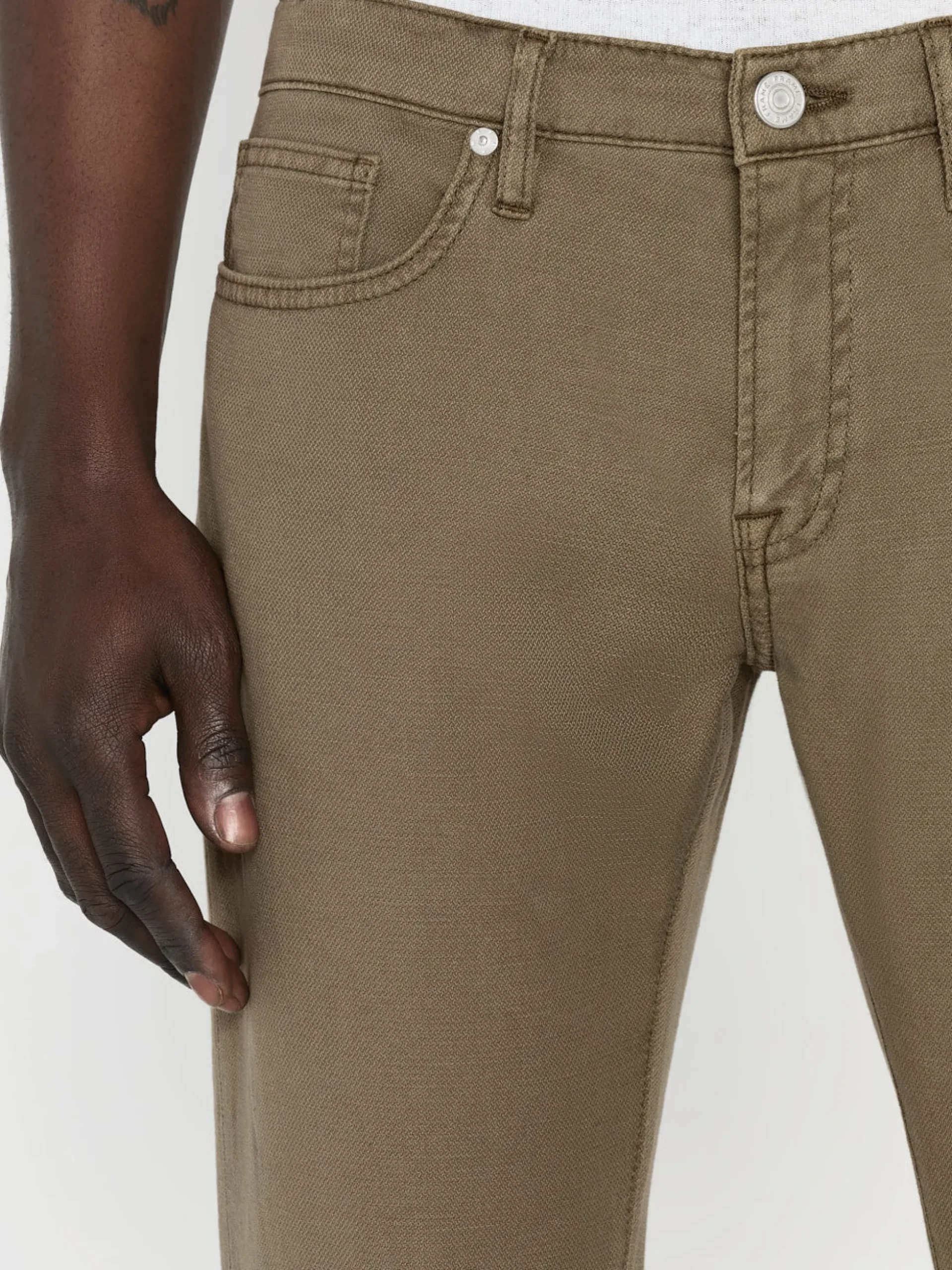 L'Homme Slim Lightweight Twill in Garage Dry Sage