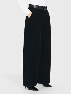 The Corduroy Trouser in Black