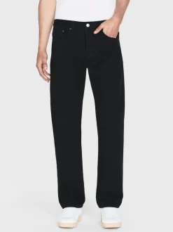 The Straight Jean in Black
